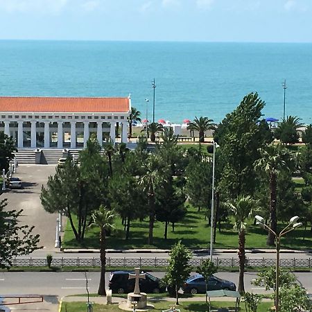 Apt Khimshiashvili 11 Apartamento Batumi Exterior foto