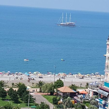 Apt Khimshiashvili 11 Apartamento Batumi Exterior foto
