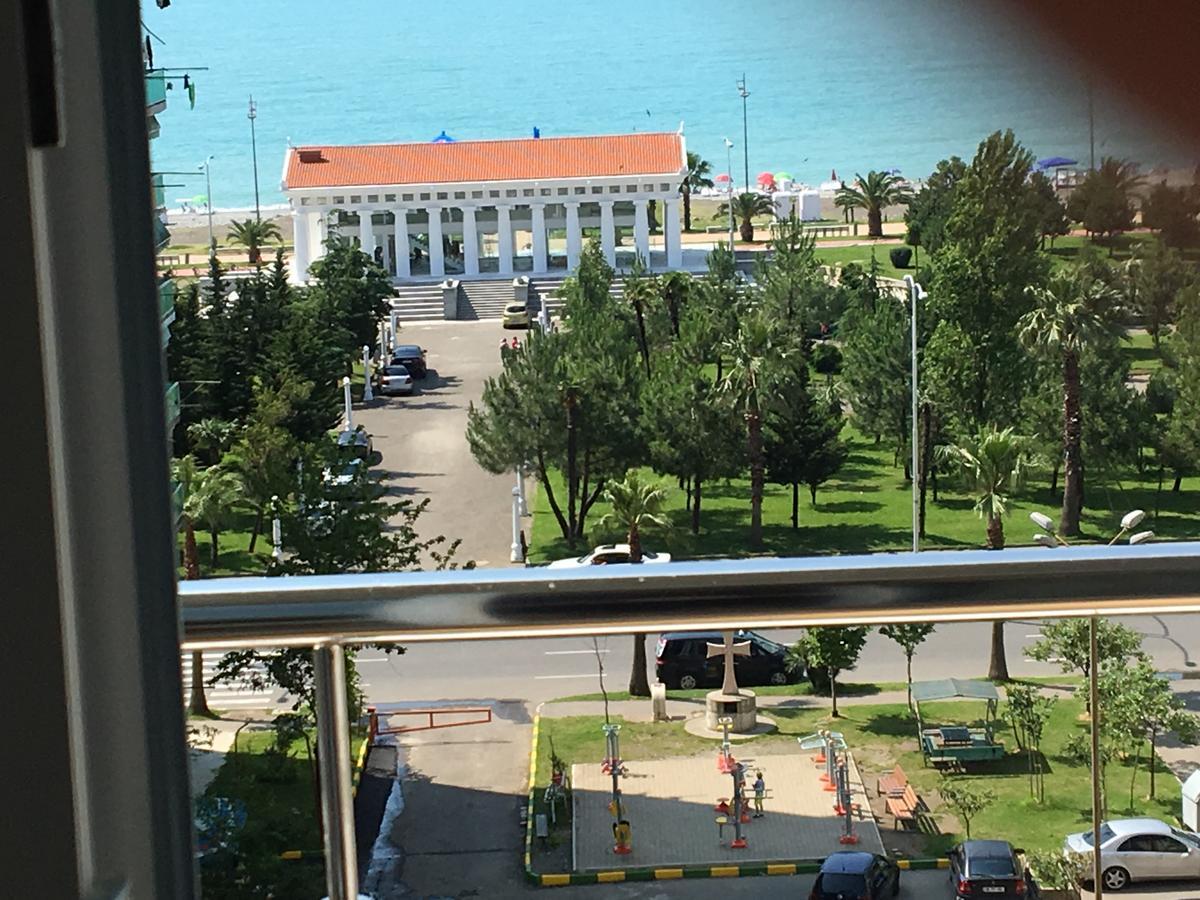 Apt Khimshiashvili 11 Apartamento Batumi Exterior foto