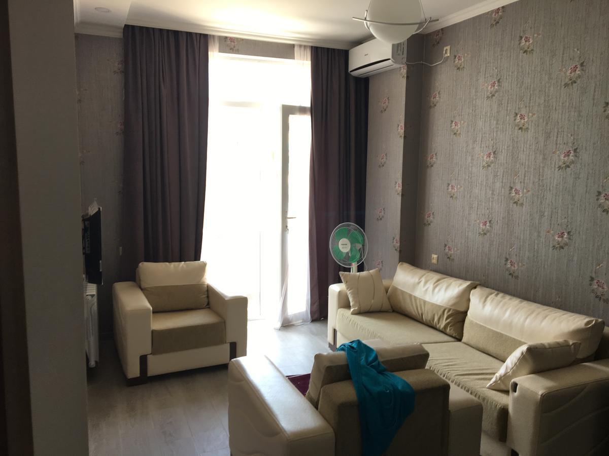 Apt Khimshiashvili 11 Apartamento Batumi Exterior foto