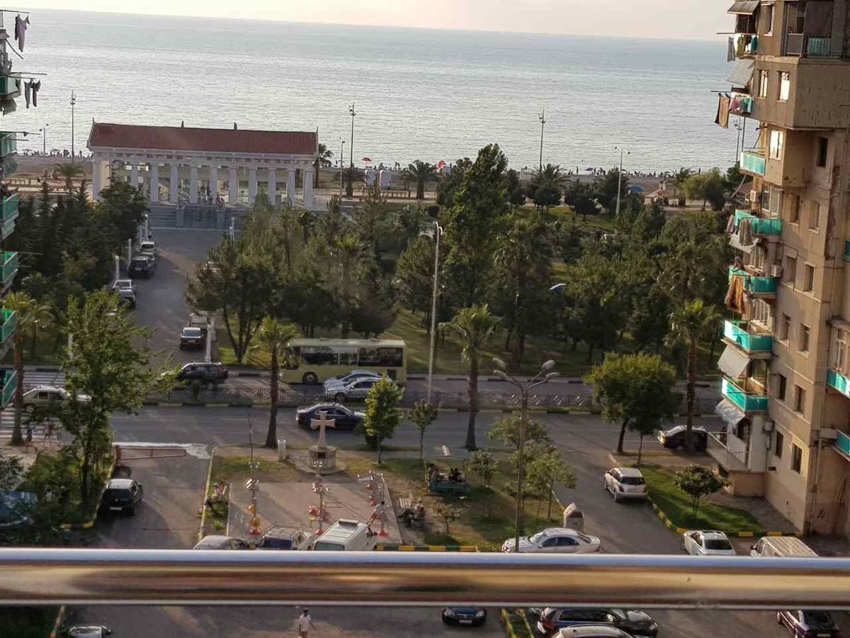Apt Khimshiashvili 11 Apartamento Batumi Exterior foto