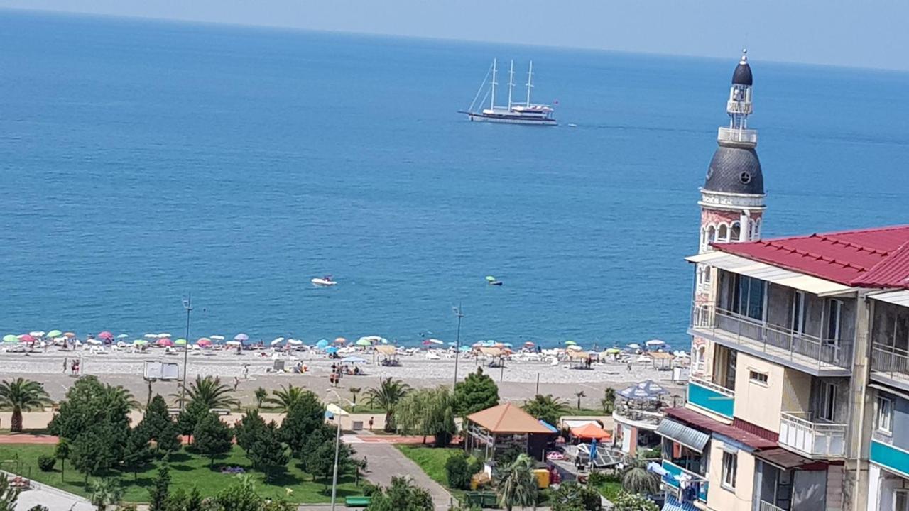 Apt Khimshiashvili 11 Apartamento Batumi Exterior foto